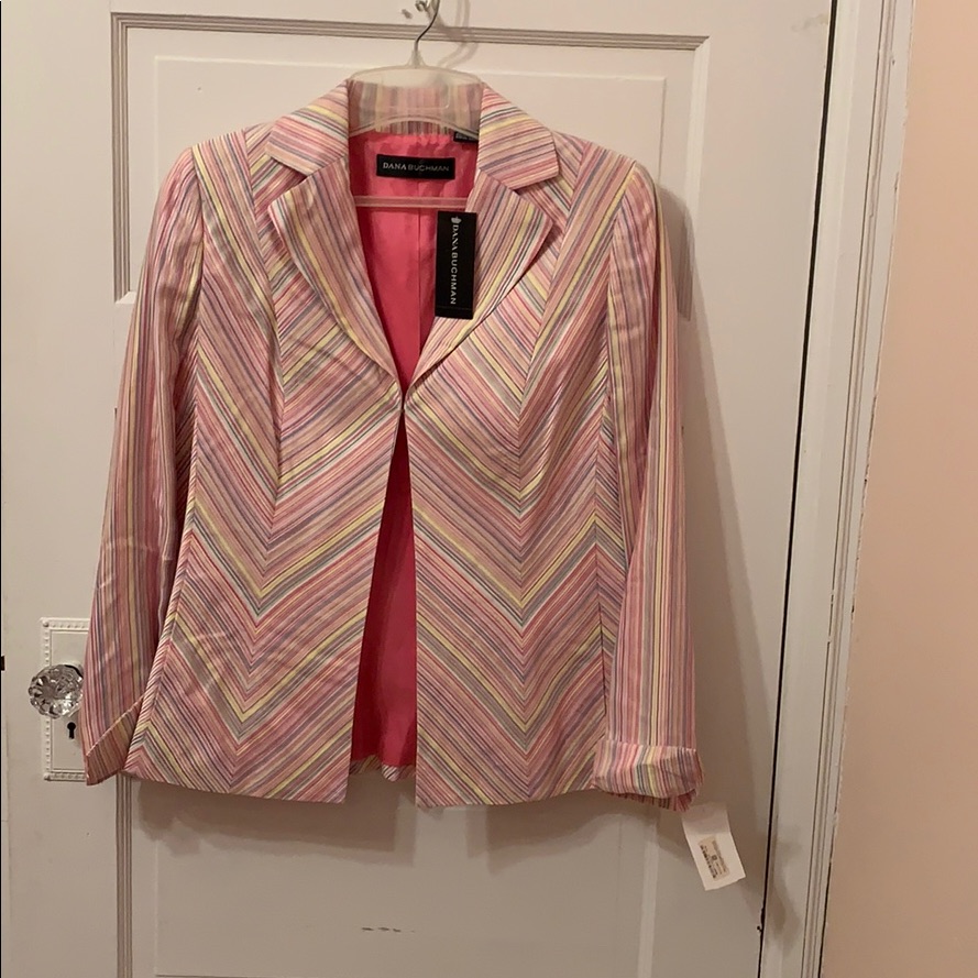 Dana Buchman Jacket, Size 6 (Bin G)